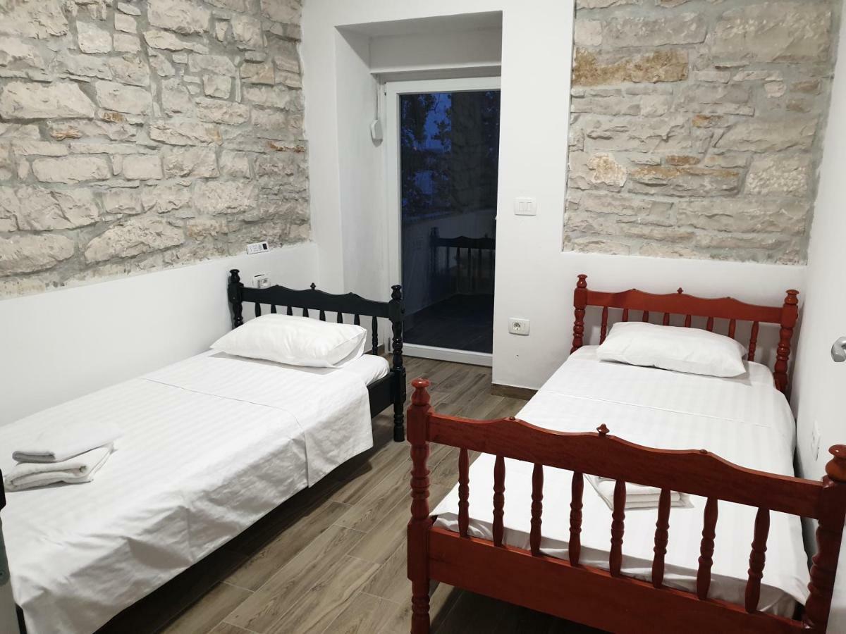 Apartment Damir Pula Ngoại thất bức ảnh